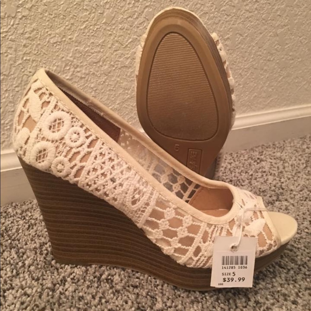 American Eagle Wedge